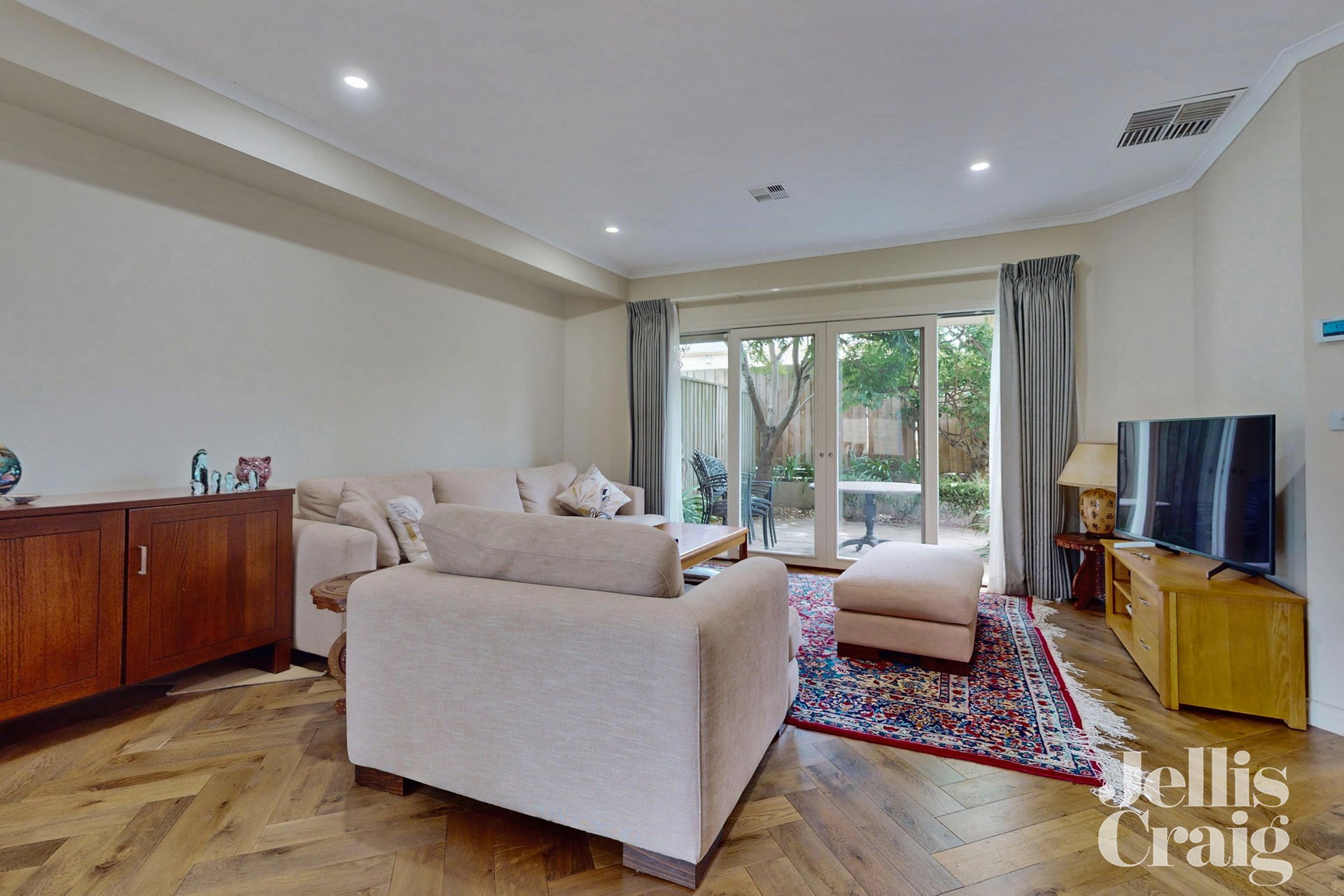 2/4 Edward Street, Kew image 2