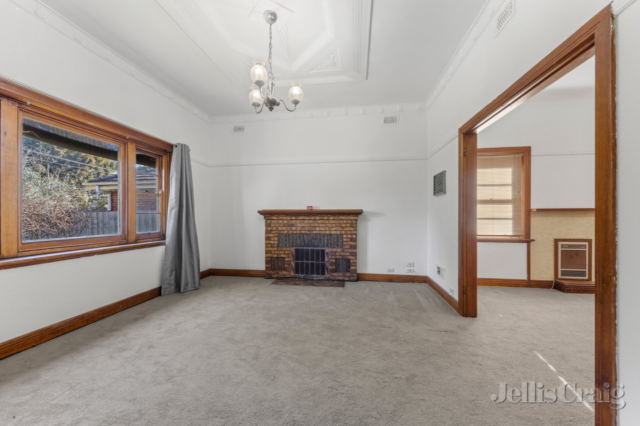 24 Edwin Street, Ivanhoe image 4