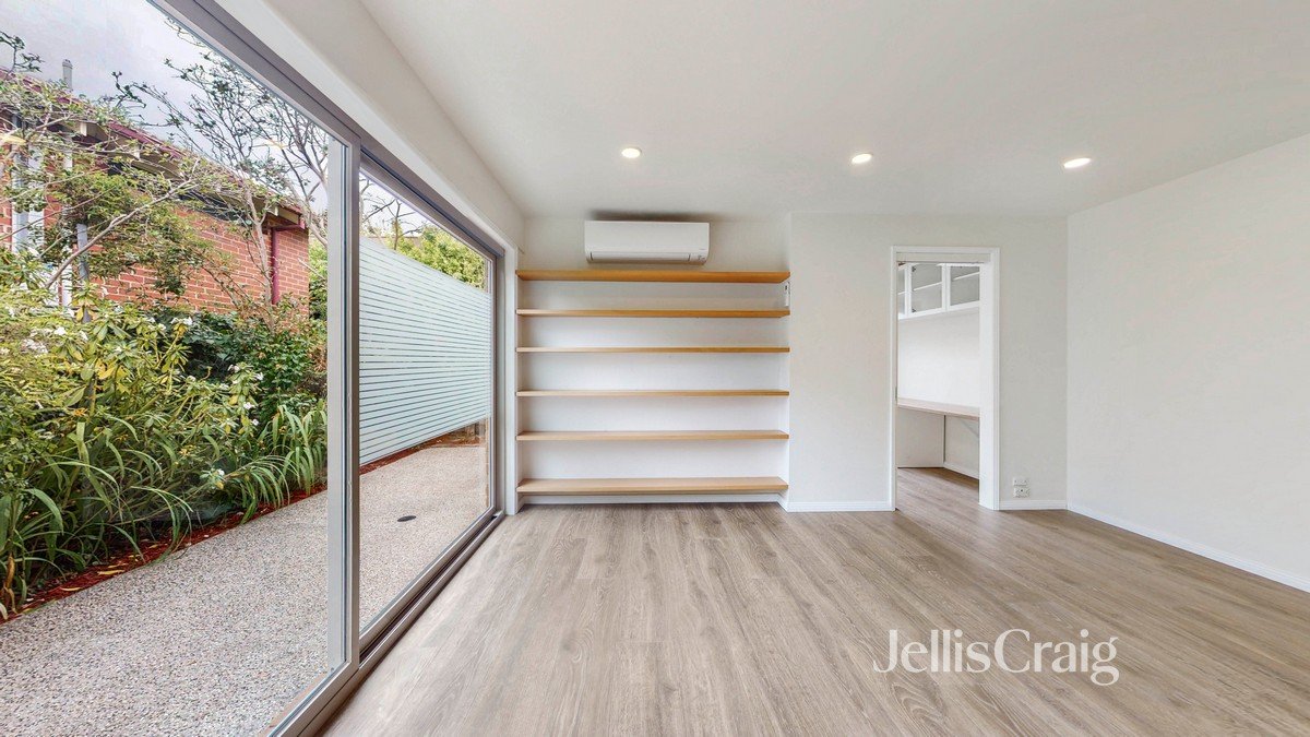 24 Erica Avenue, Glen&nbsp;Iris image 7