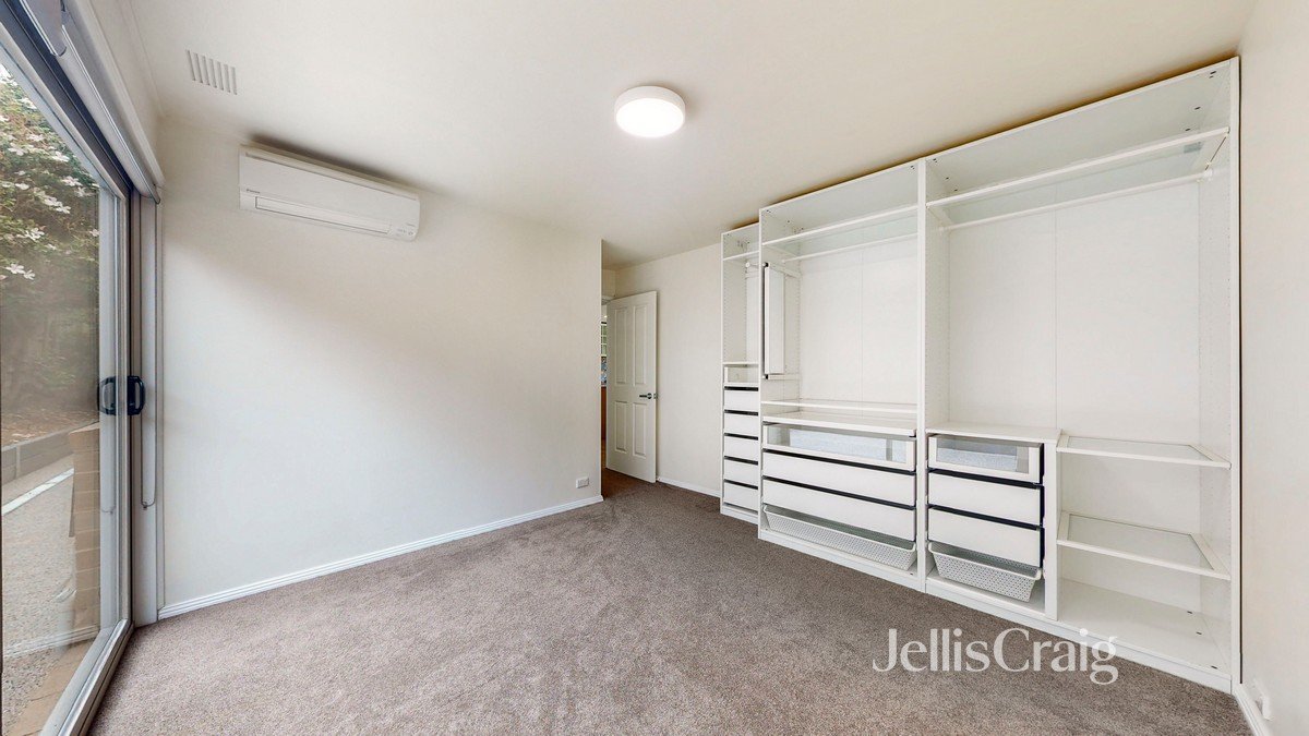 24 Erica Avenue, Glen&nbsp;Iris image 13