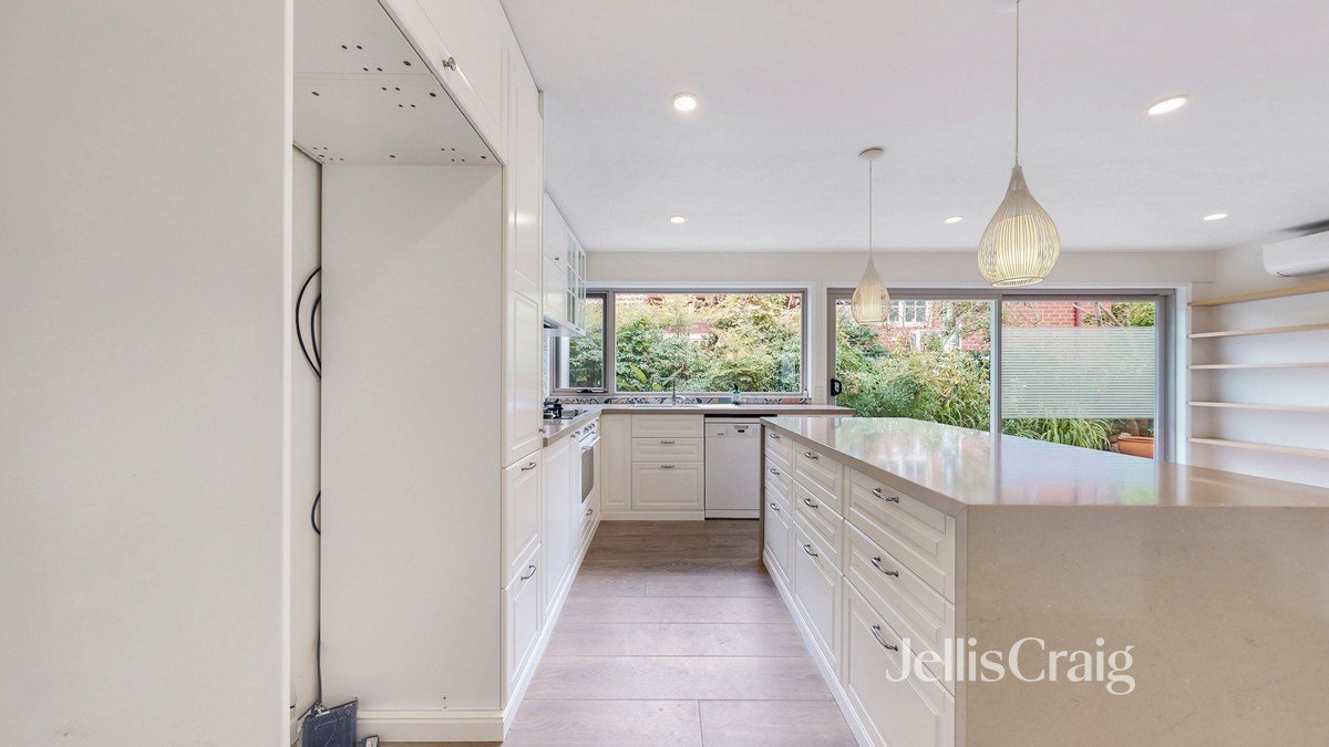 24 Erica Avenue, Glen&nbsp;Iris image 15