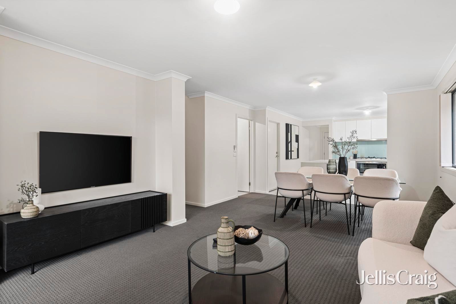 24 Evans Drive, Croydon image 3