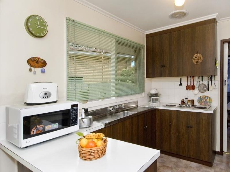 24 Fairfield Avenue, Belmont image 2