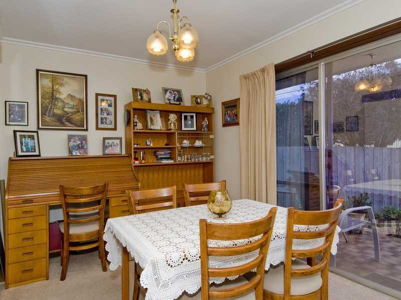 24 Fairfield Avenue, Belmont image 4