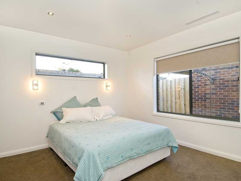 24 Fairlie Street, Hamlyn Heights image 9