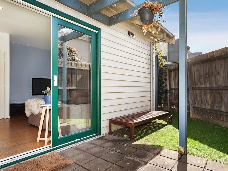 2/4 Florence Street, Williamstown image 5