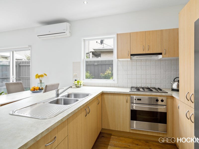2/4 Florence Street, Williamstown image 8