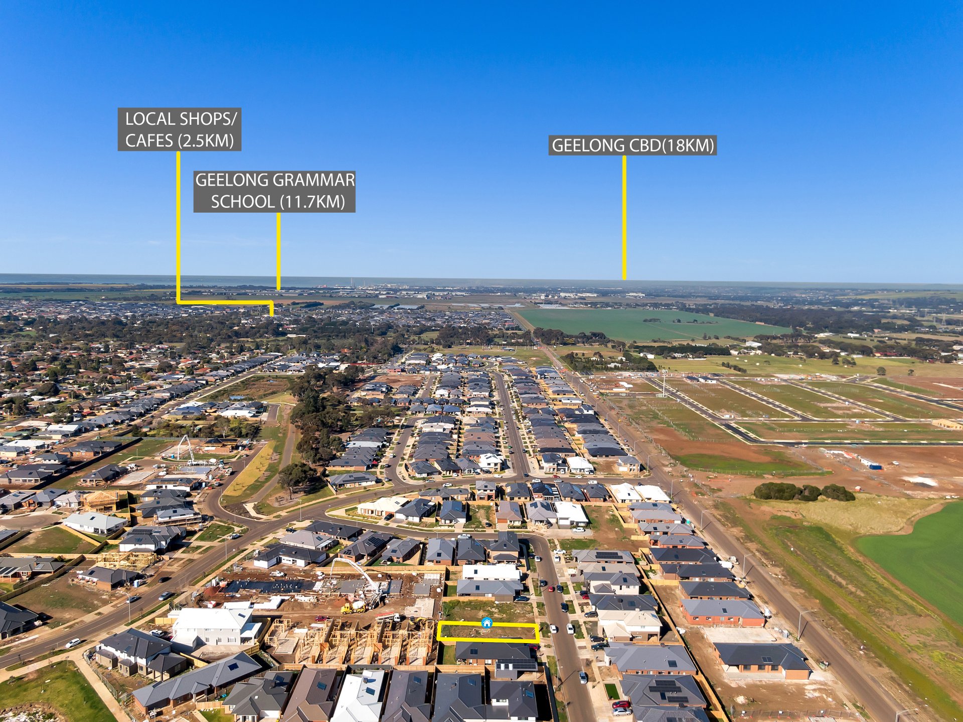 24 Floret Drive, Lara image 3