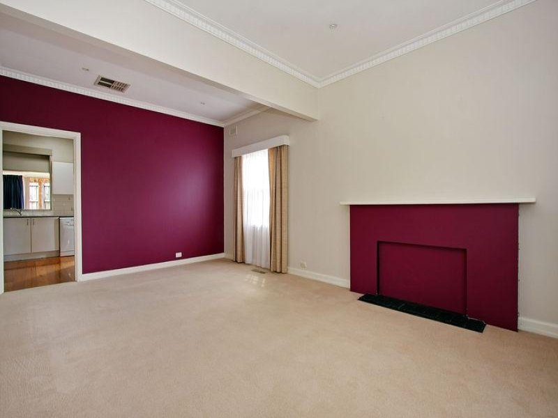 24 Ford Street, Ringwood image 2