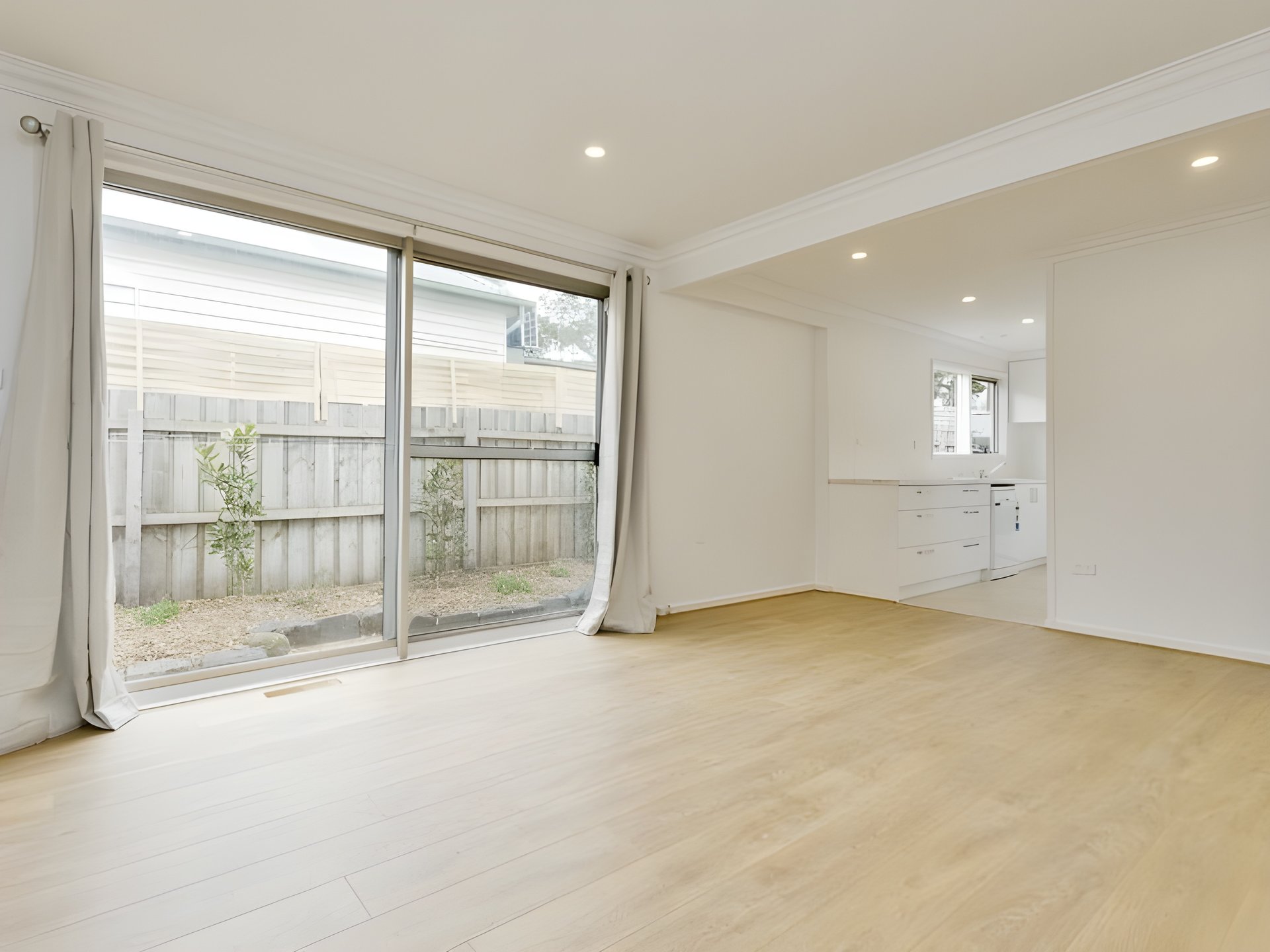 24 Forest Street, Collingwood image 2