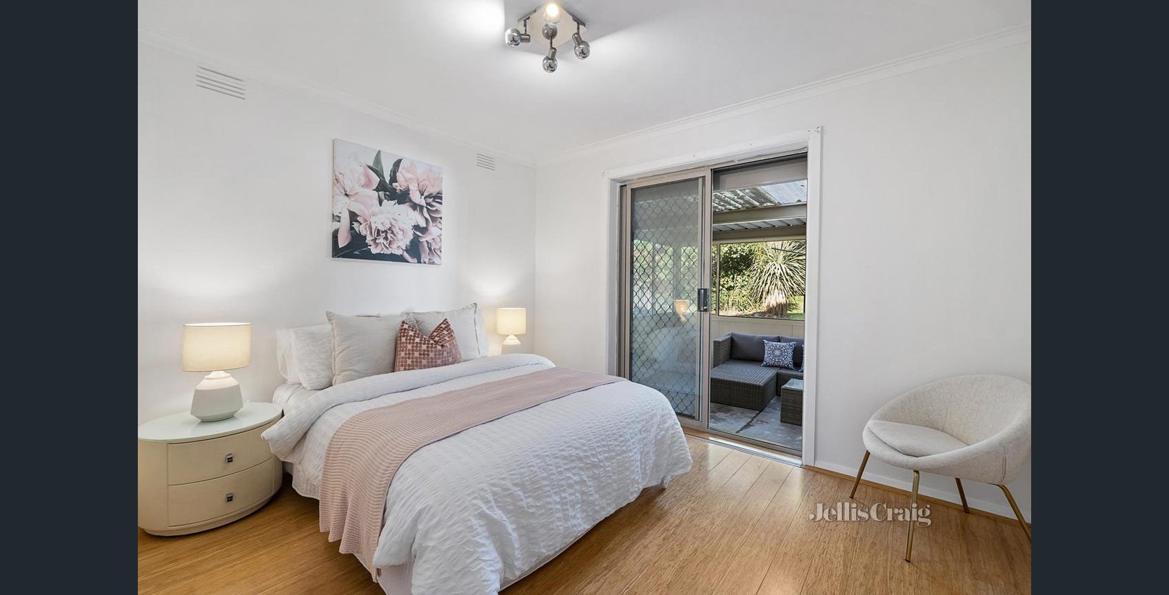 24 Fulton Crescent, Burwood image 6