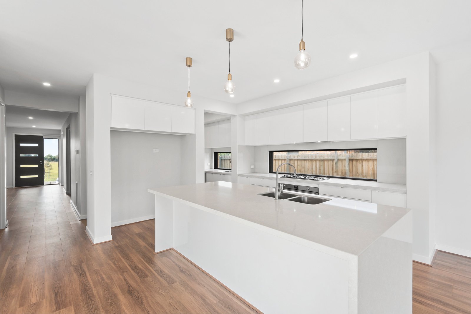 Property Gallery Thumbnail 3
