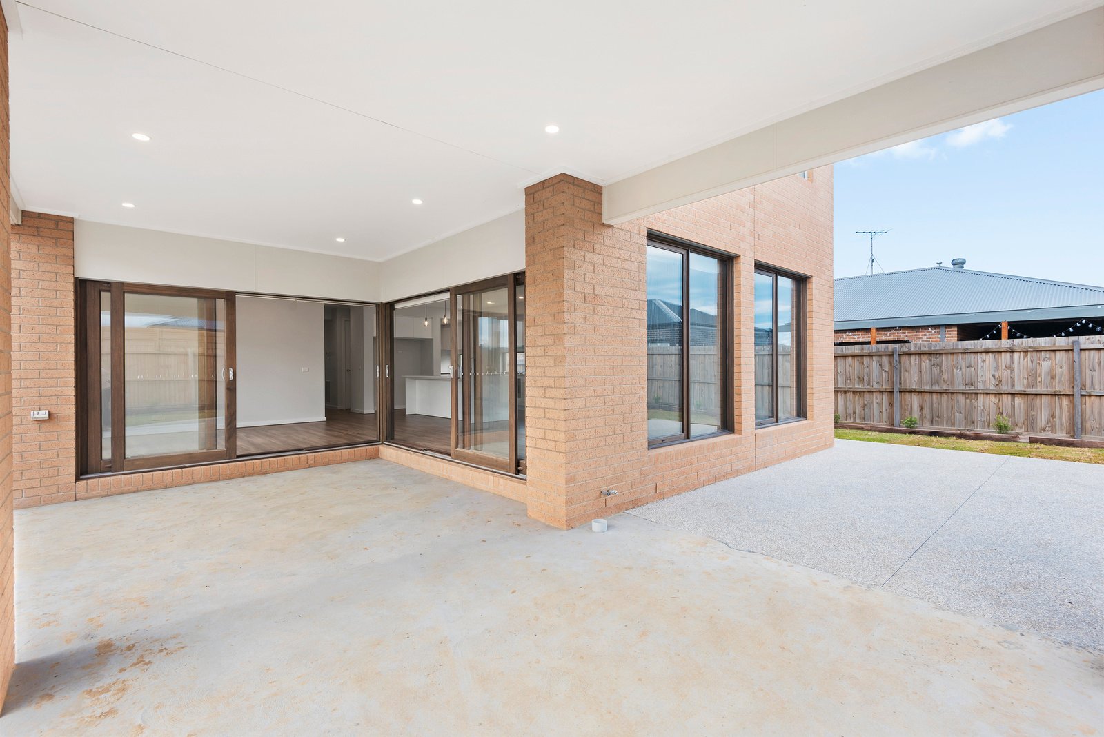 Property Gallery Thumbnail 7