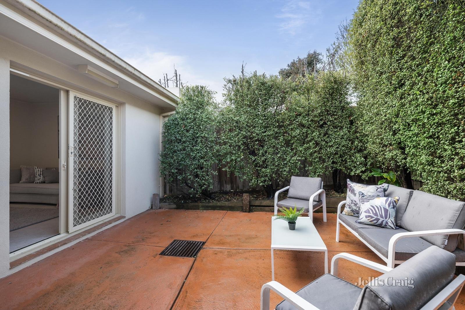 2/4 Gedye Street, Doncaster East image 10