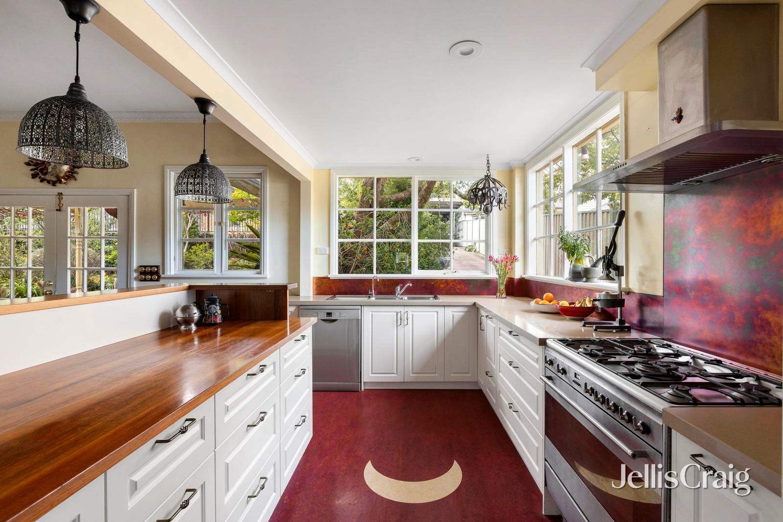 24 Gladstone Road, Briar&nbsp;Hill image 10