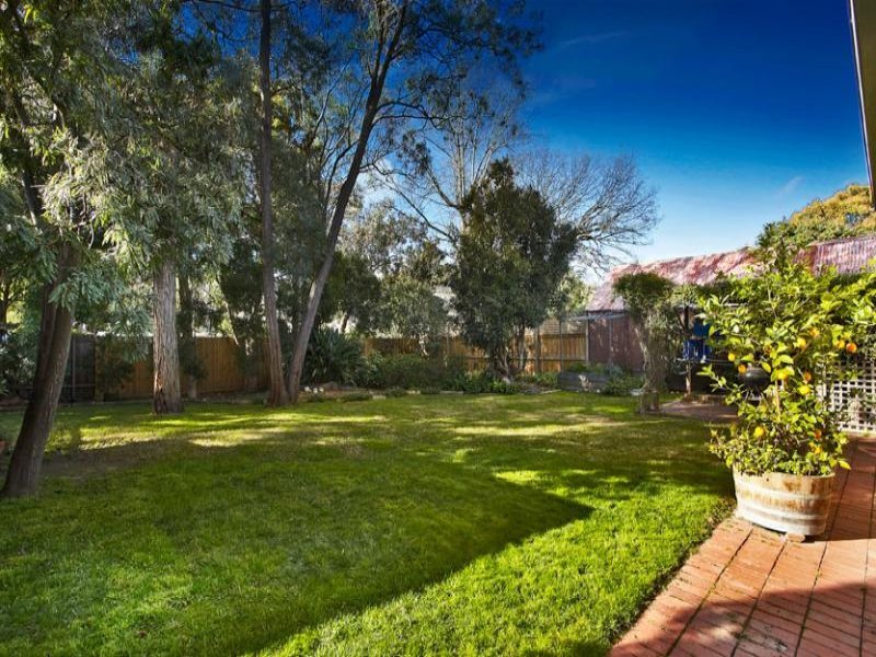 24 Glencairn Avenue, Camberwell image 3