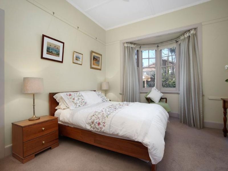 24 Glencairn Avenue, Camberwell image 10