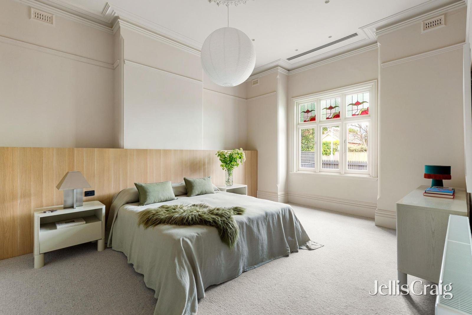 24 Glendearg Grove, Malvern image 12