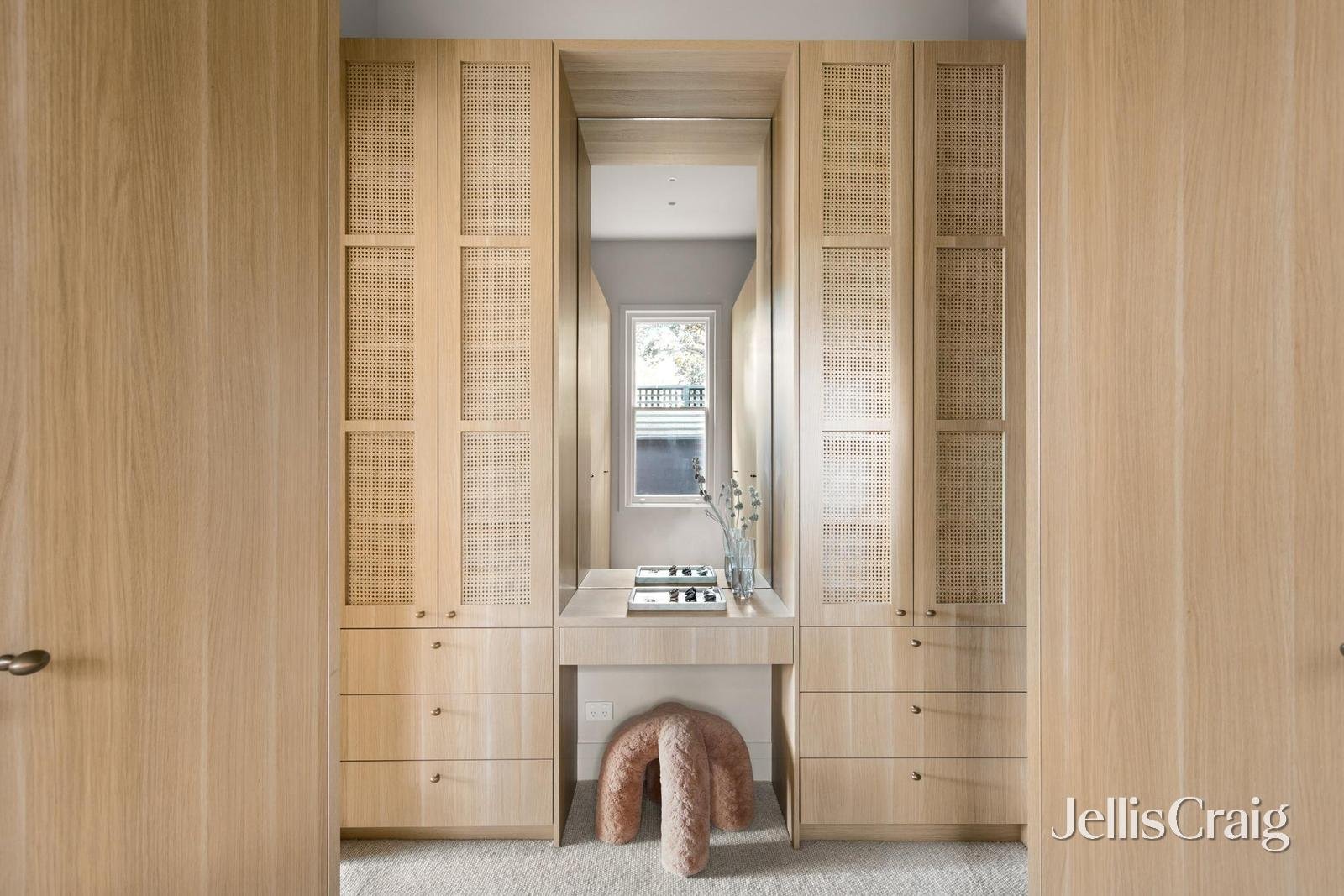 24 Glendearg Grove, Malvern image 13