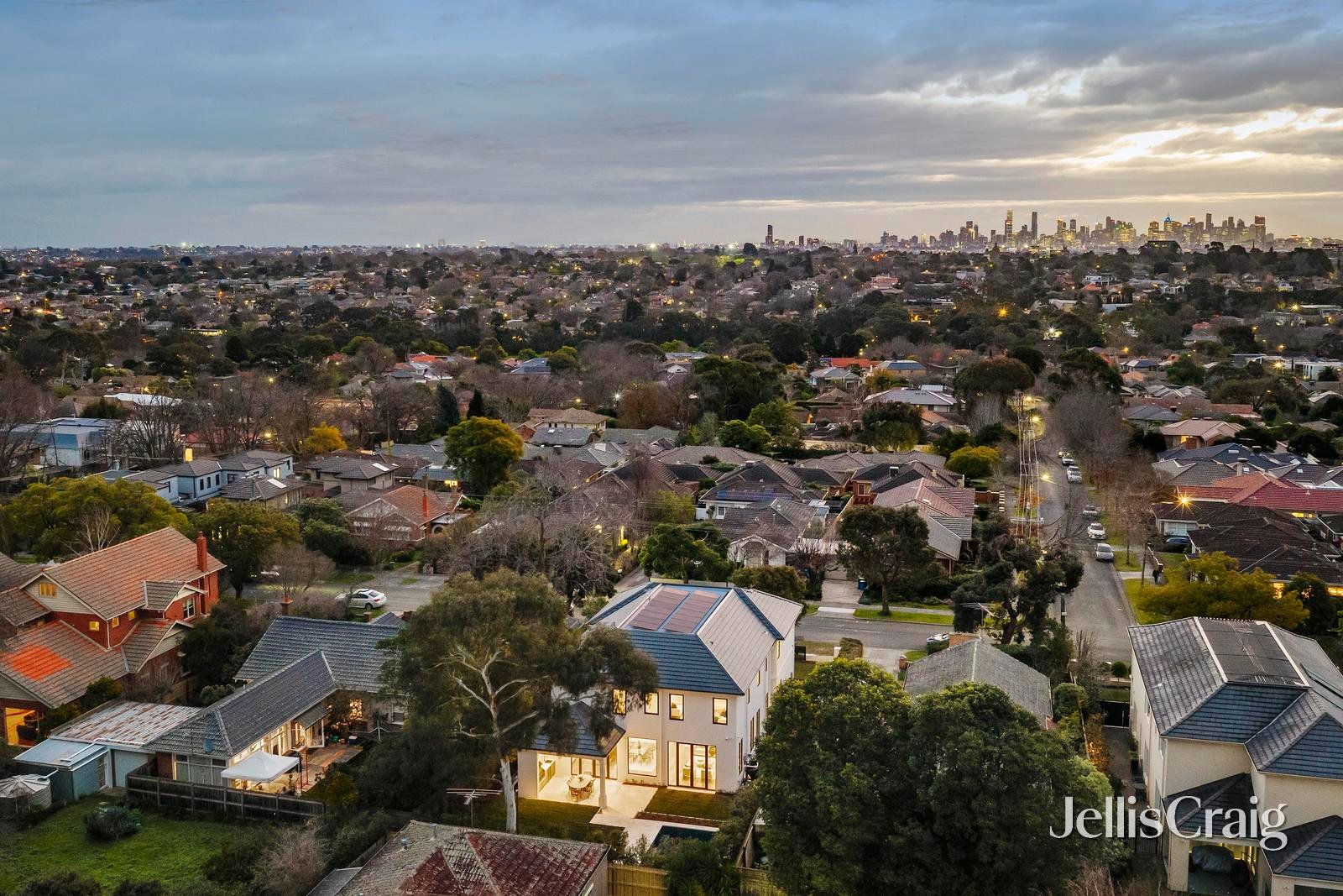24 Glyndon Road, Camberwell image 2