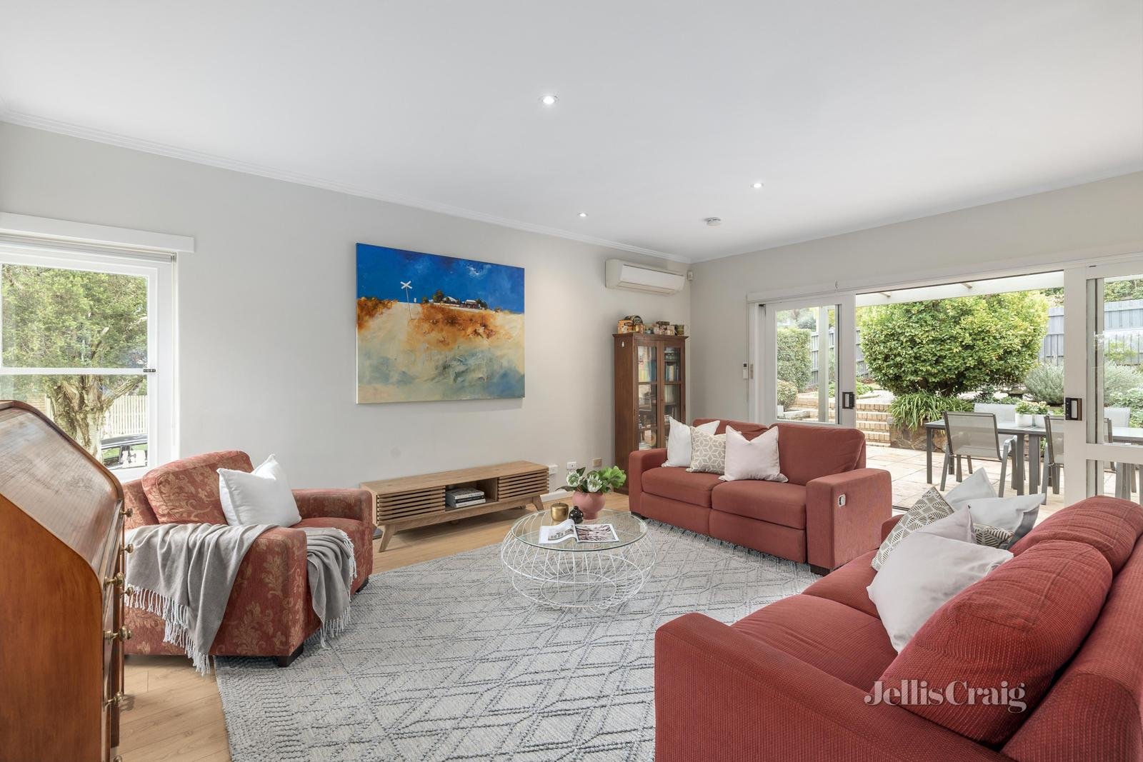 24 Goodwood Street, Surrey Hills image 3