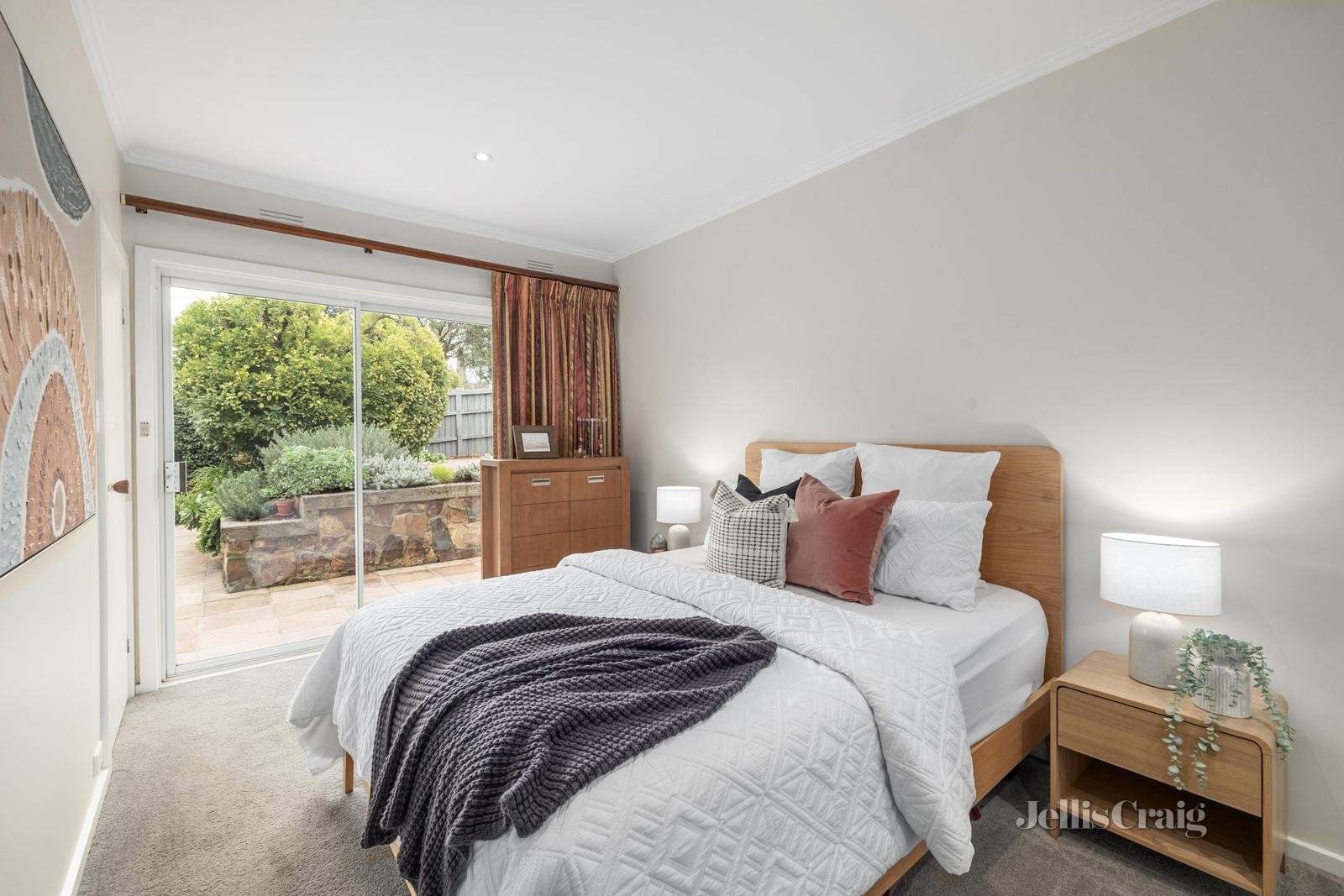 24 Goodwood Street, Surrey Hills image 9