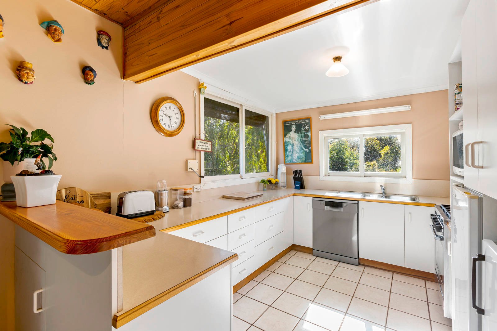 Property Gallery Thumbnail 4