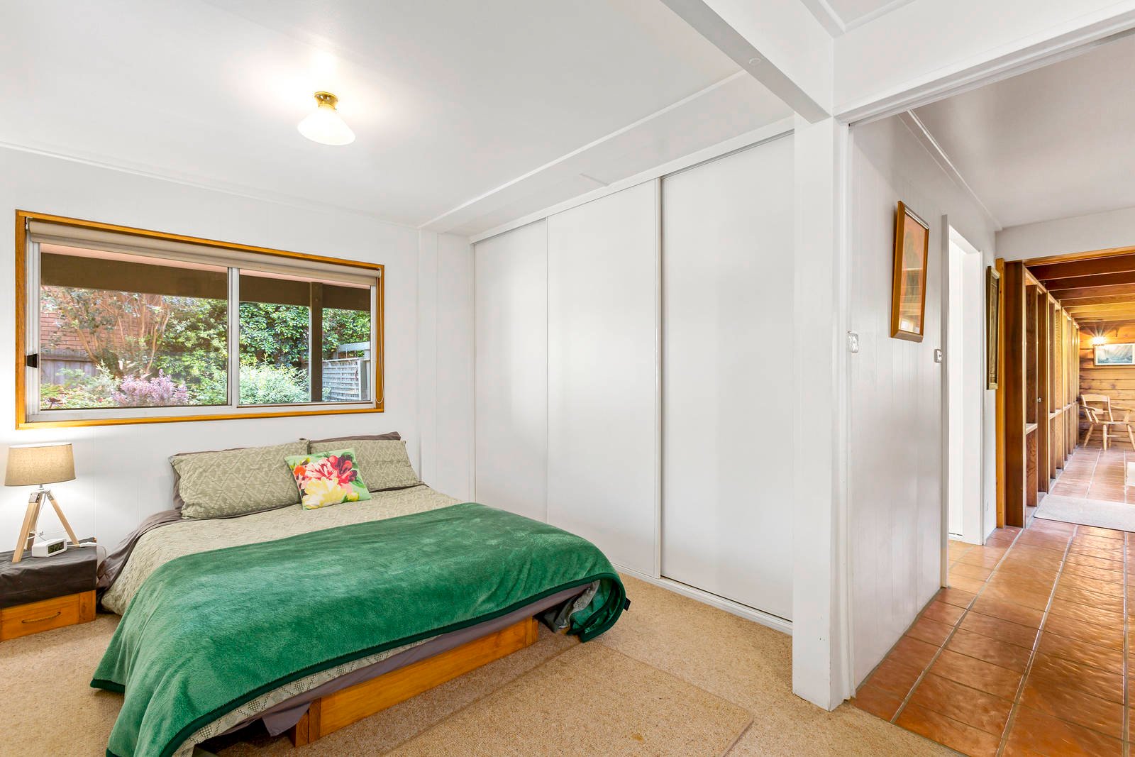 Property Gallery Thumbnail 9