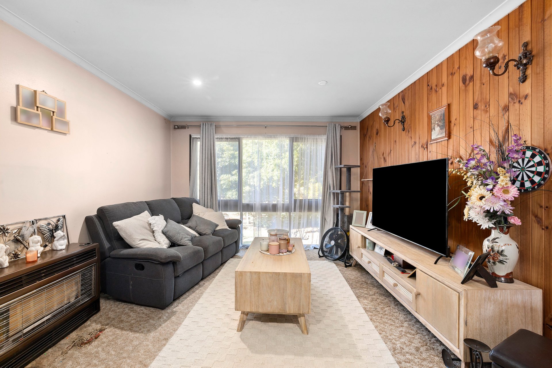 Property Gallery Thumbnail 3