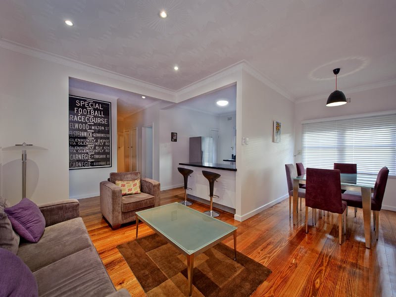 24 Gunyah Road, Blackburn North image 3