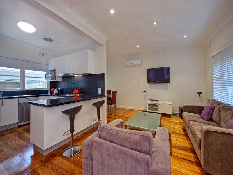 24 Gunyah Road, Blackburn North image 6