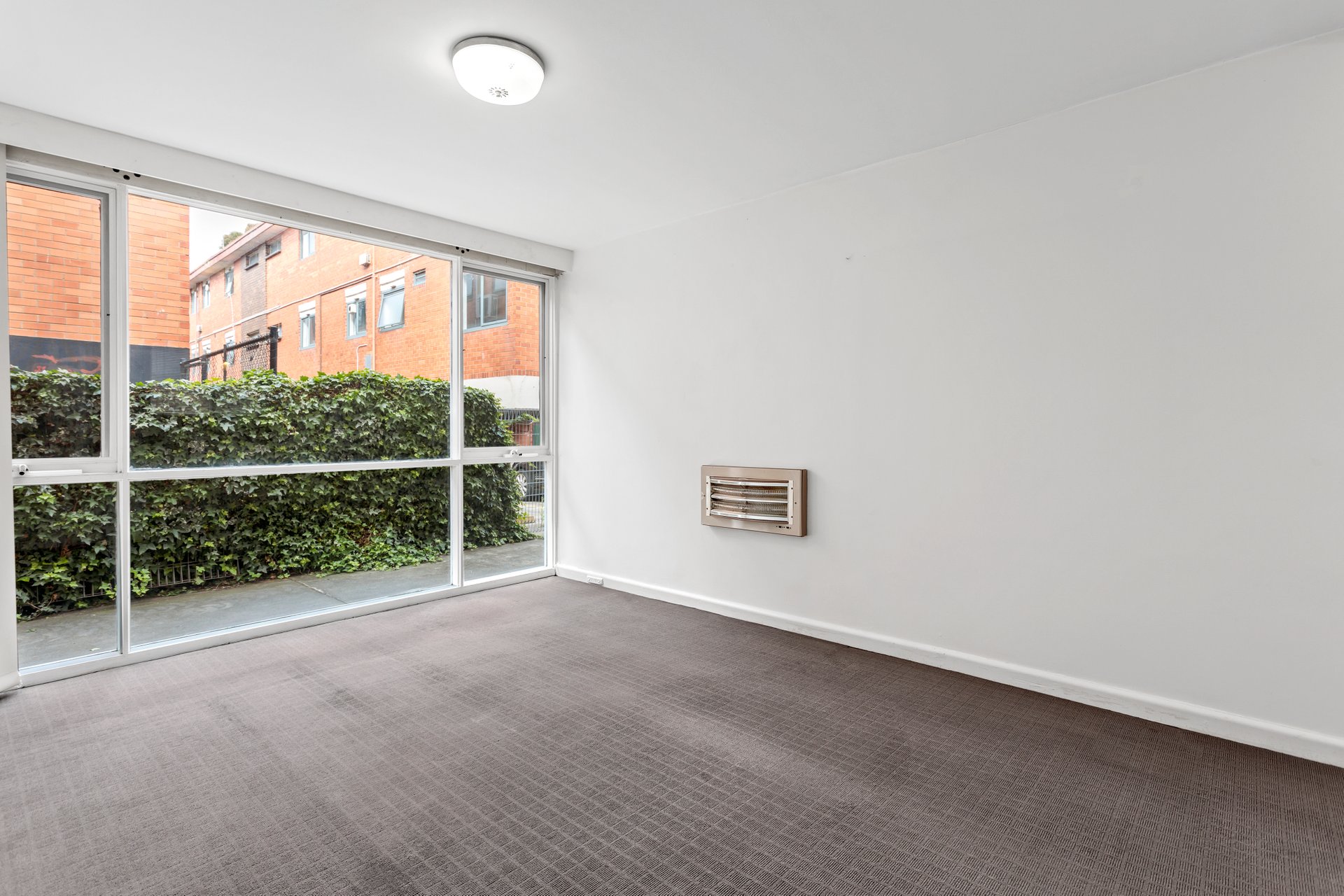 Property Gallery Thumbnail 2