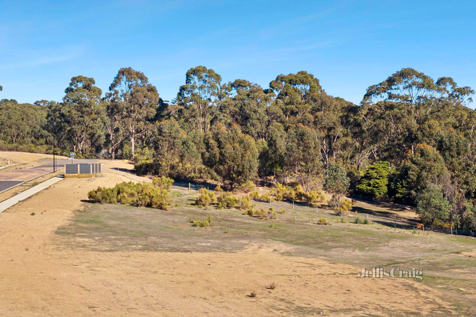24 Gurri Drive, Campbells Creek image 7