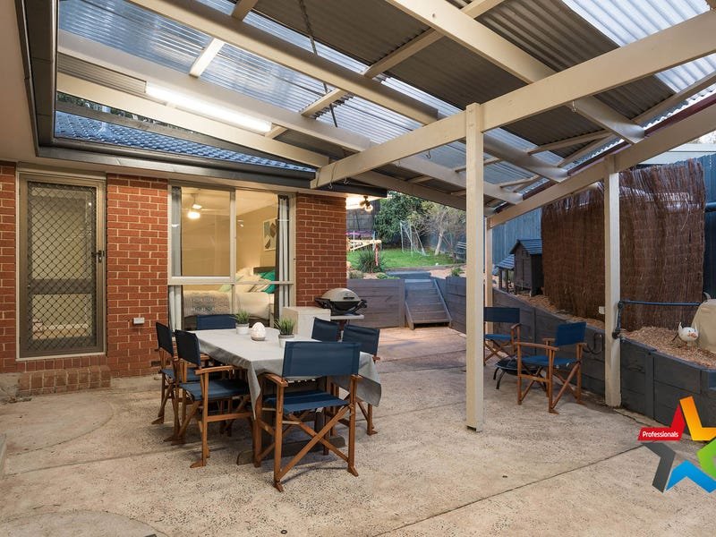 24 Highview Drive, Mooroolbark image 11