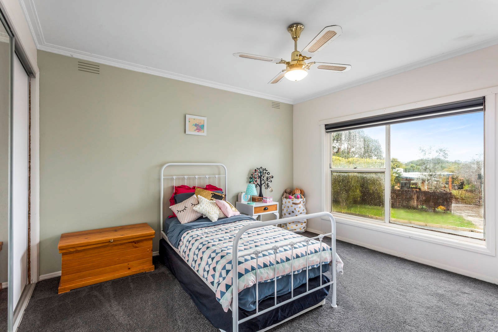 Property Gallery Thumbnail 5