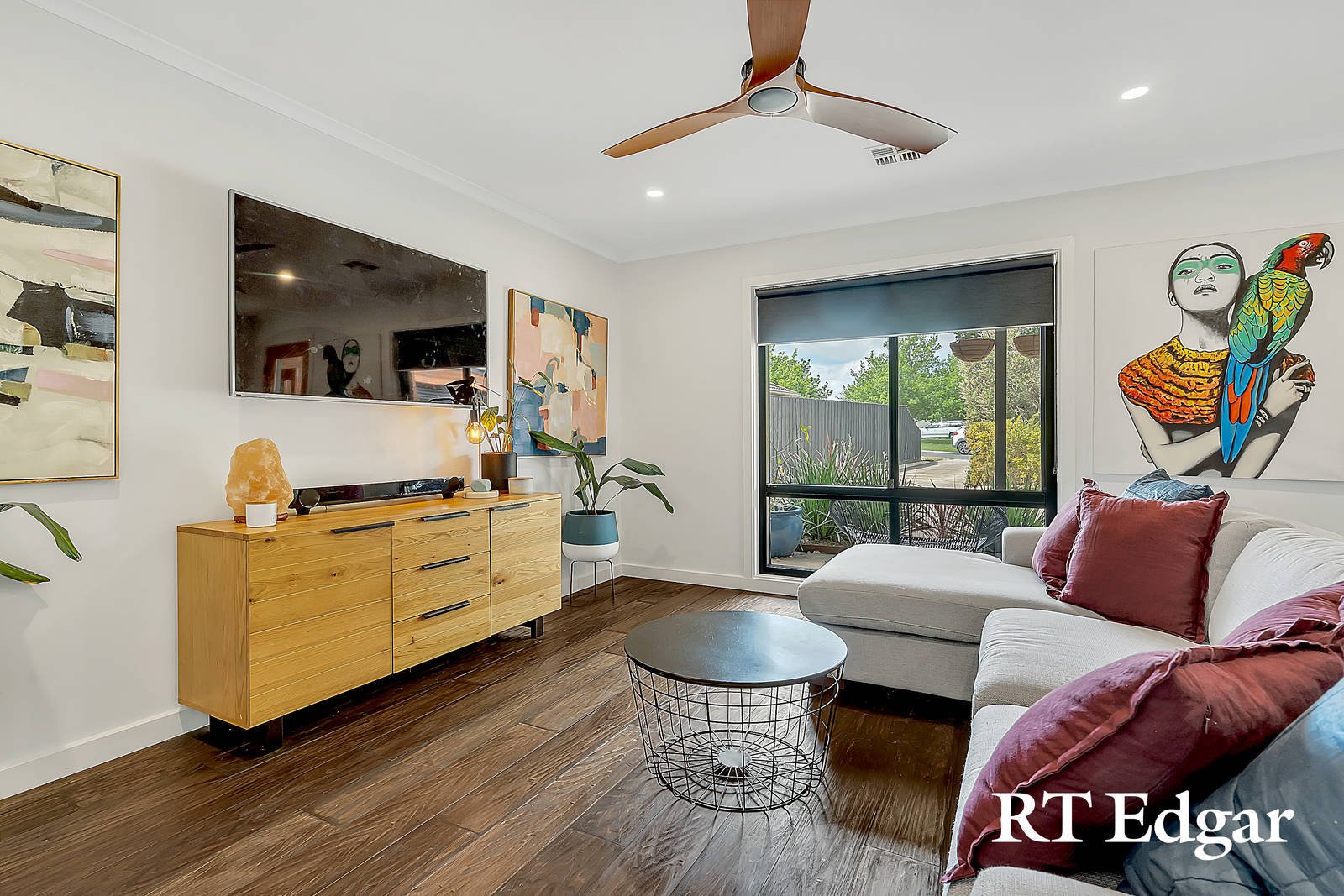 Property Gallery - Main Image
