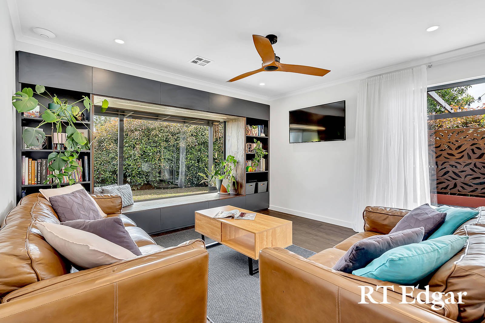 Property Gallery Thumbnail 3