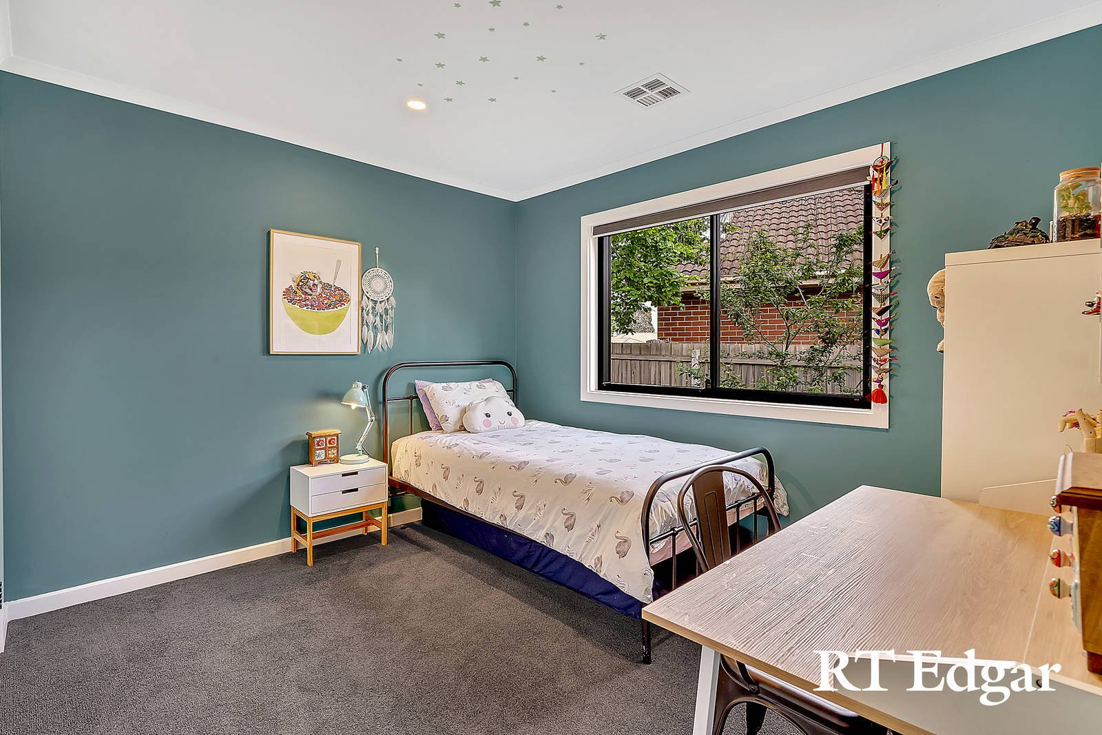 Property Gallery Thumbnail 12