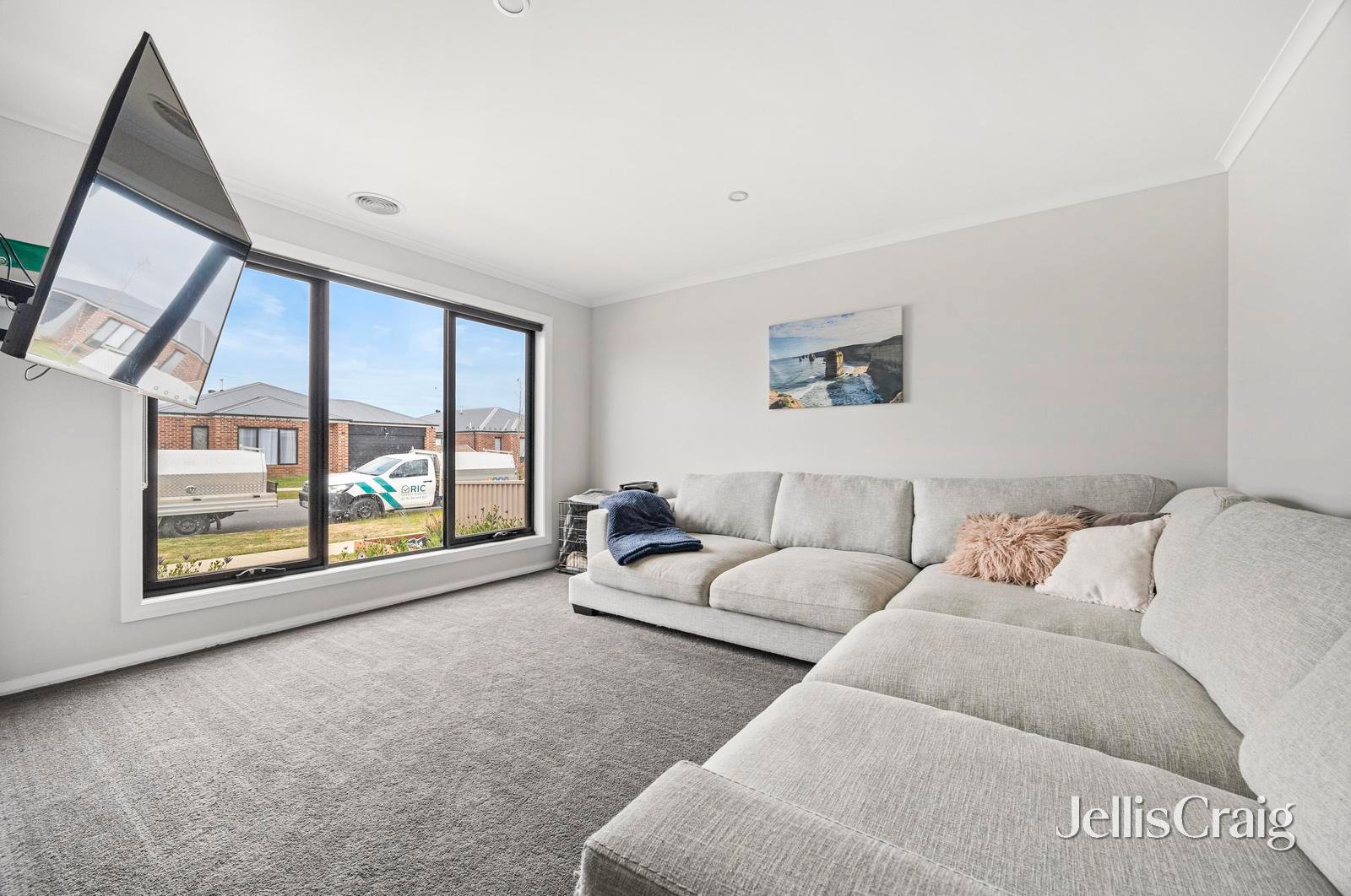 24 Honour Avenue, Winter&nbsp;Valley image 4