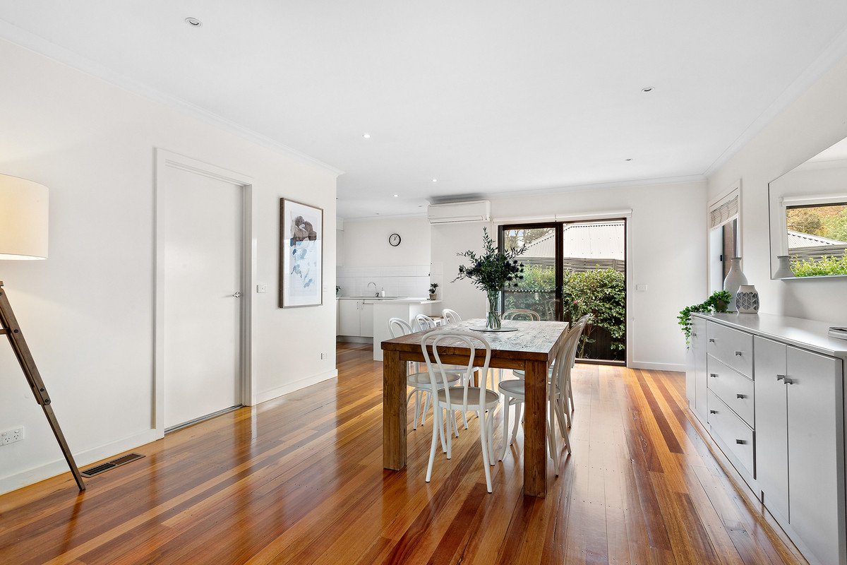 24 Hunter Drive, Blackburn South image 4
