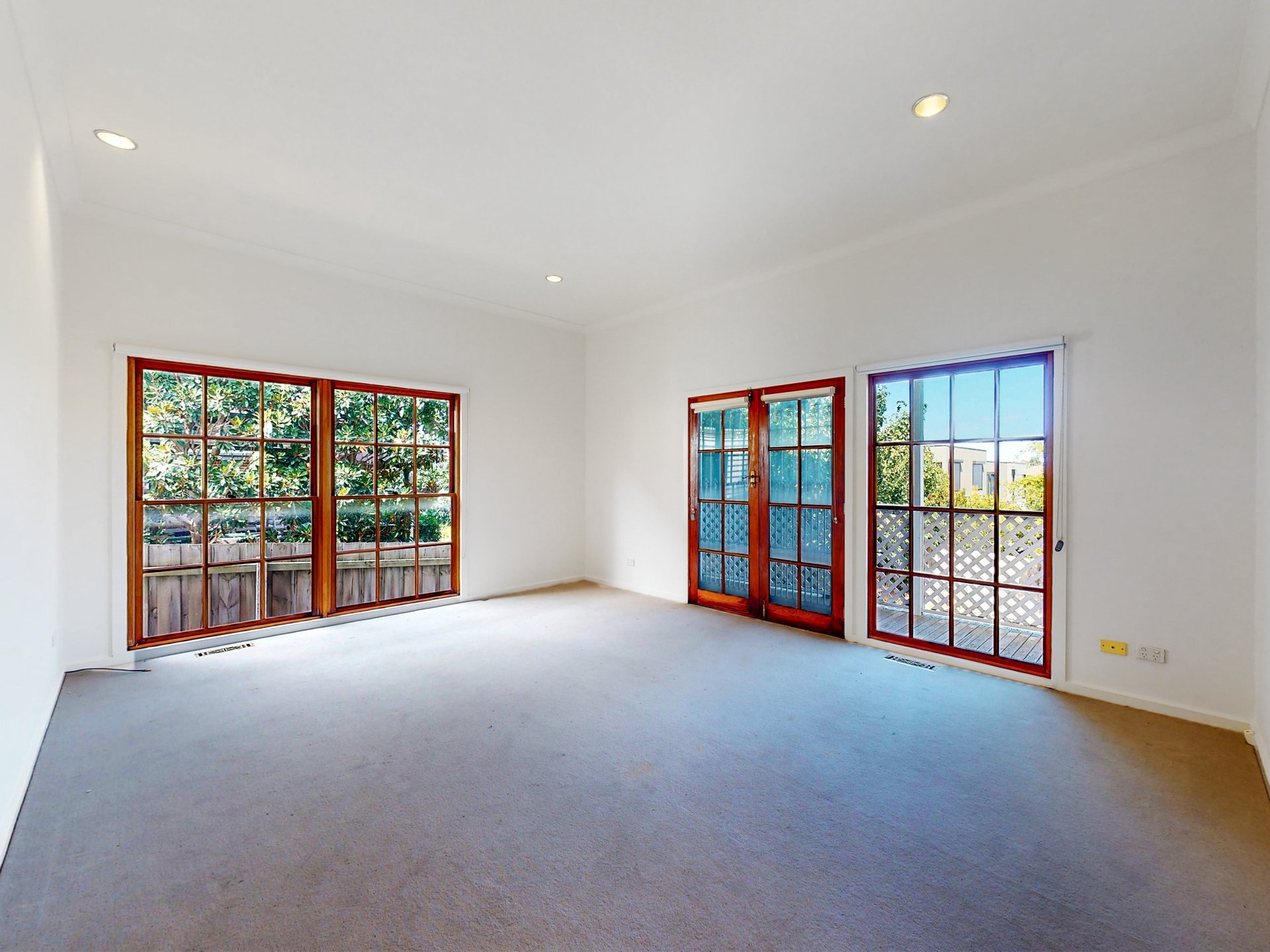 24 Hutchinson Street, Bentleigh image 2