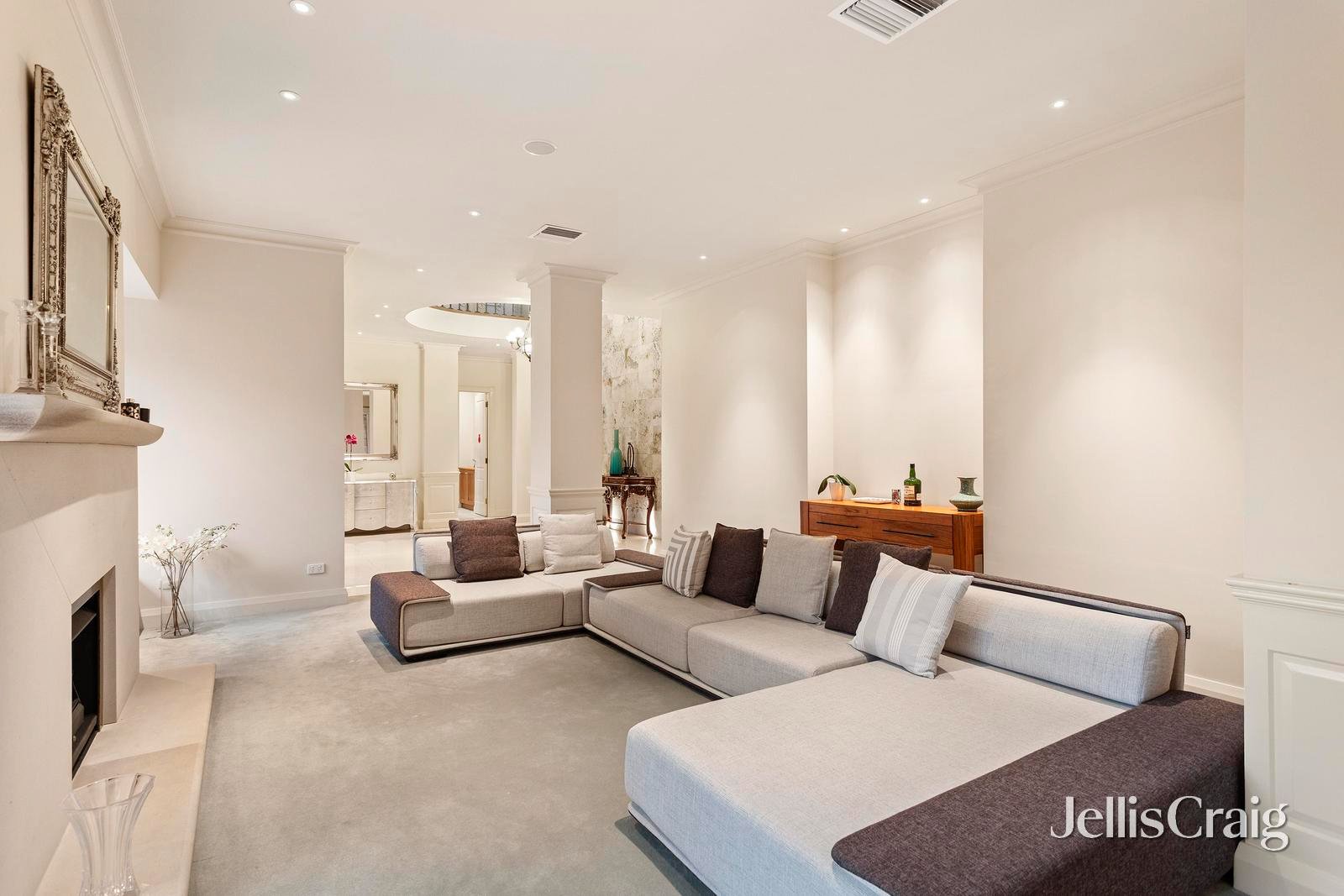 24 Illawong Drive, Donvale image 4