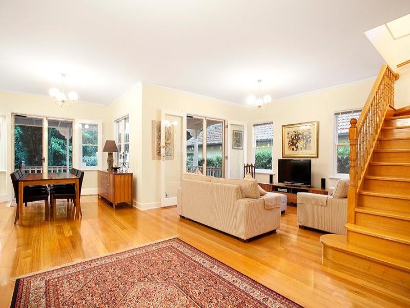 24 James Street, Surrey Hills image 3