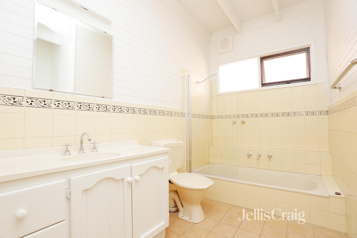 24 Johnson Street, Hawthorn image 6