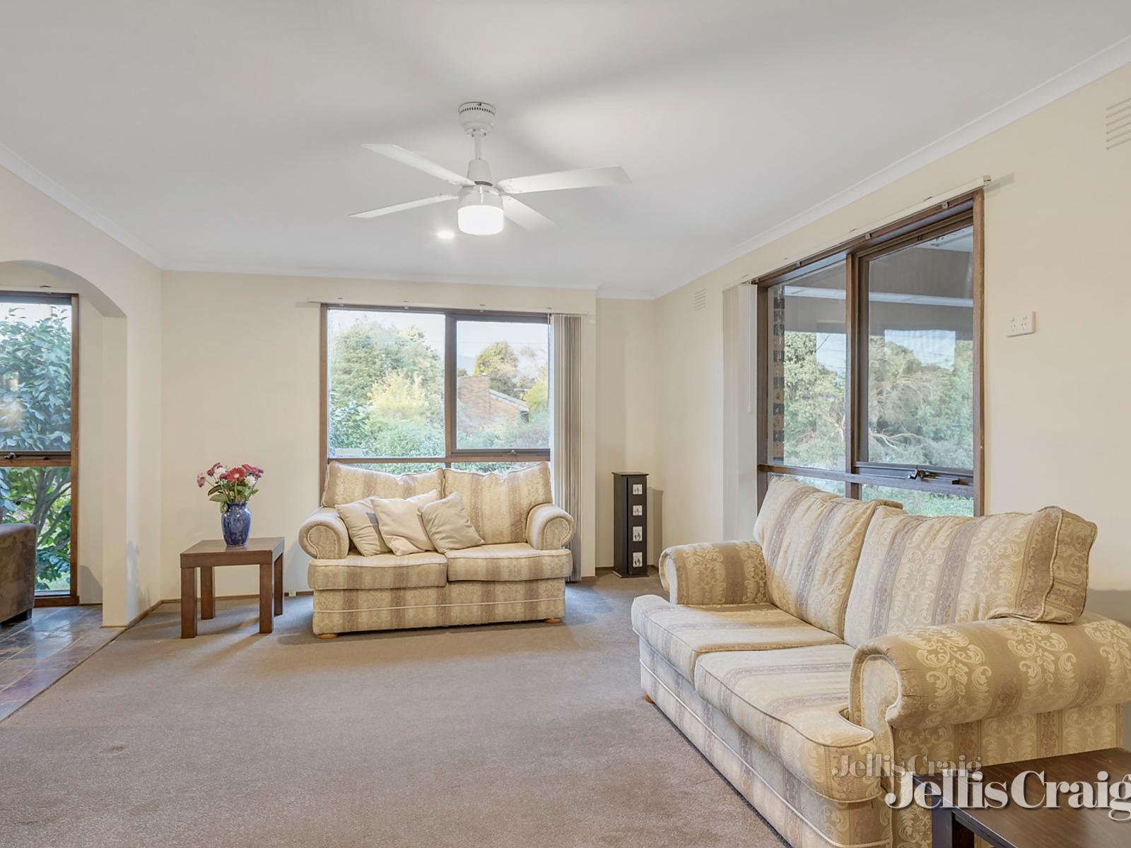 24 Kalawar Avenue, Bayswater North image 4