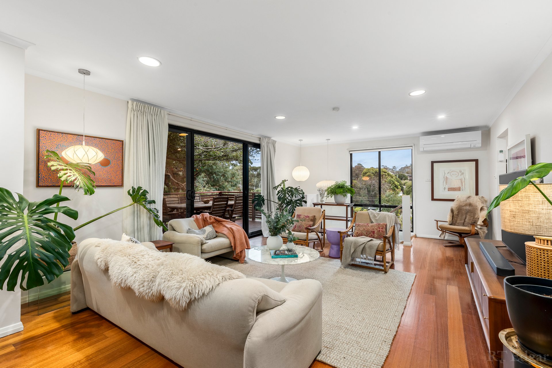 Property Gallery Thumbnail 9