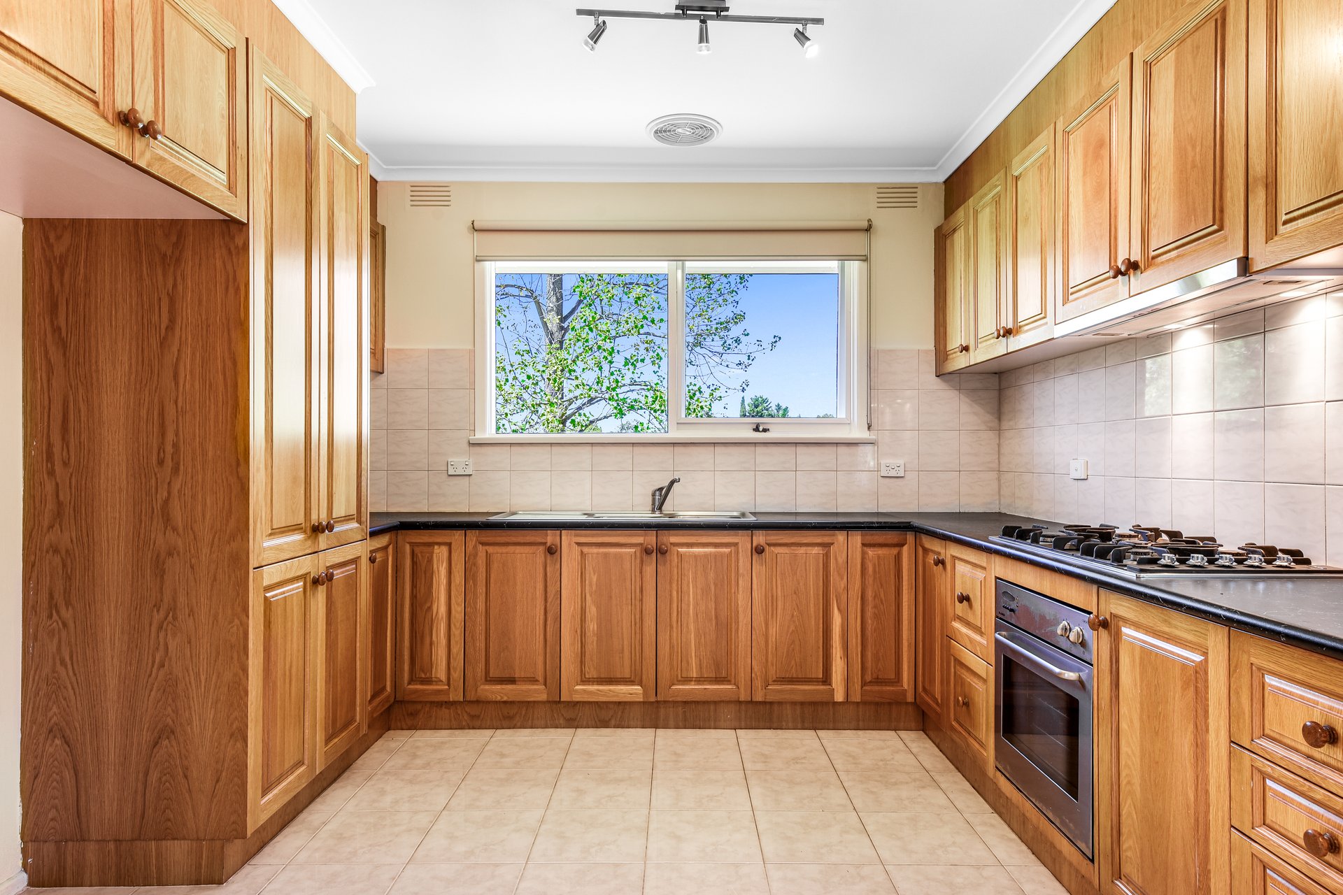 24 Kambara Drive, Mulgrave image 1