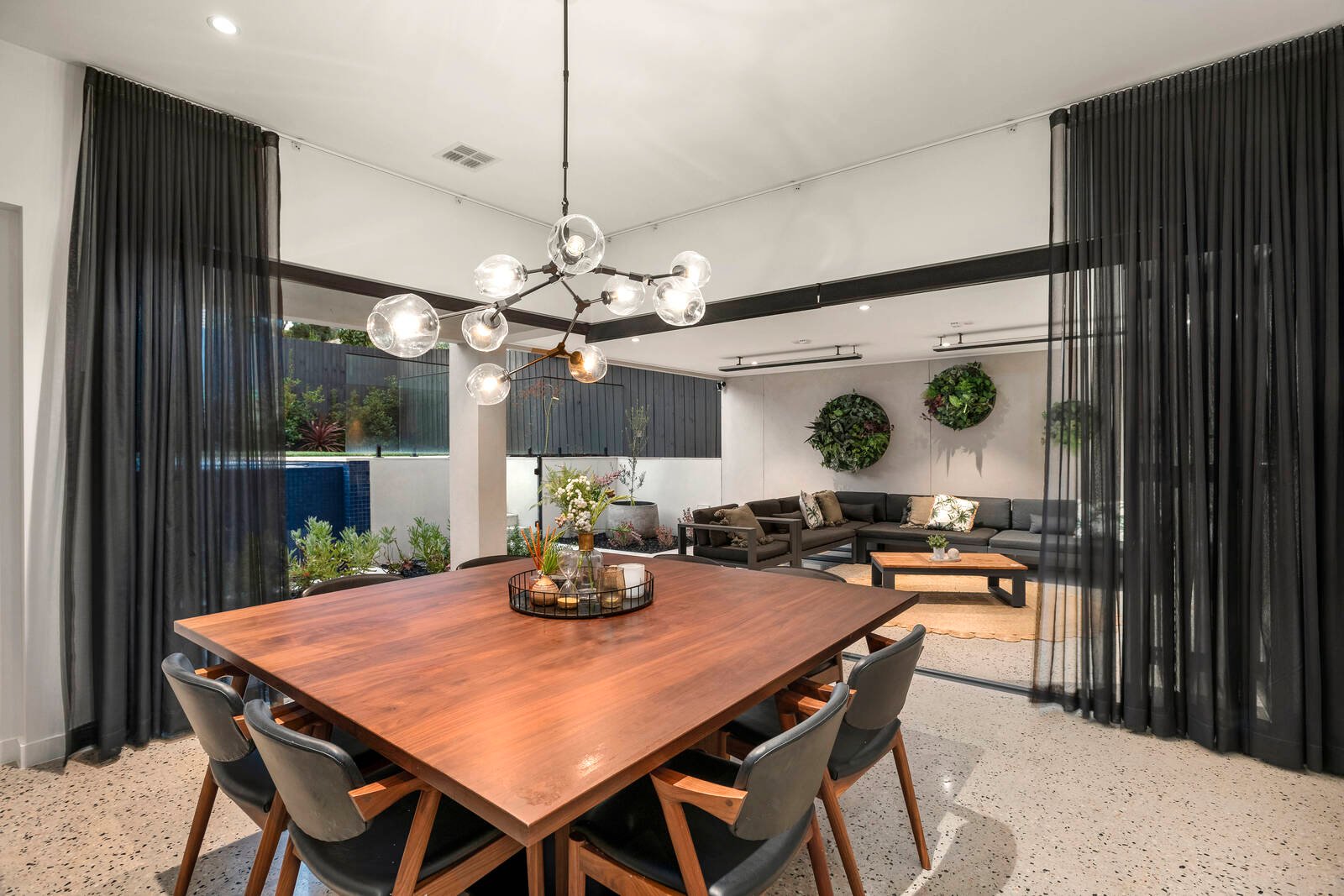 Property Gallery Thumbnail 4