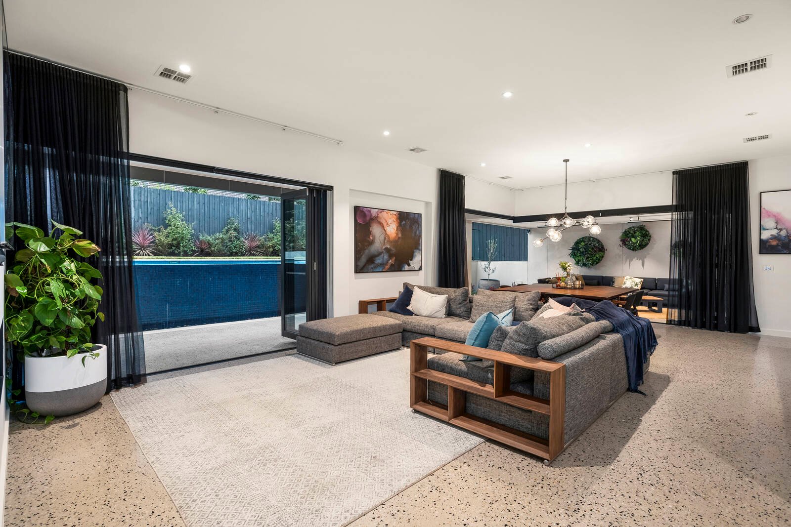 Property Gallery Thumbnail 5