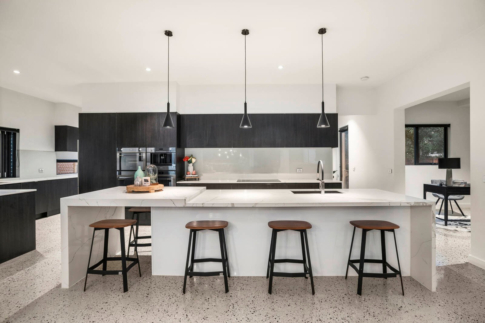 Property Gallery Thumbnail 6